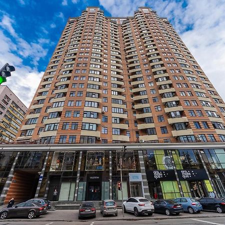 Vip In A New Building Near Lesi Ukrainki 7A Apartamento Kiev Exterior foto