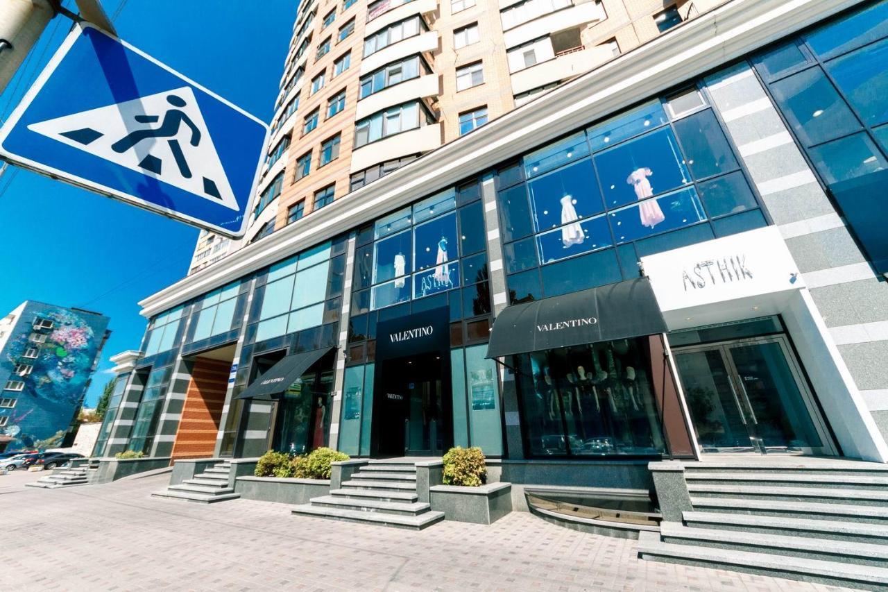 Vip In A New Building Near Lesi Ukrainki 7A Apartamento Kiev Exterior foto